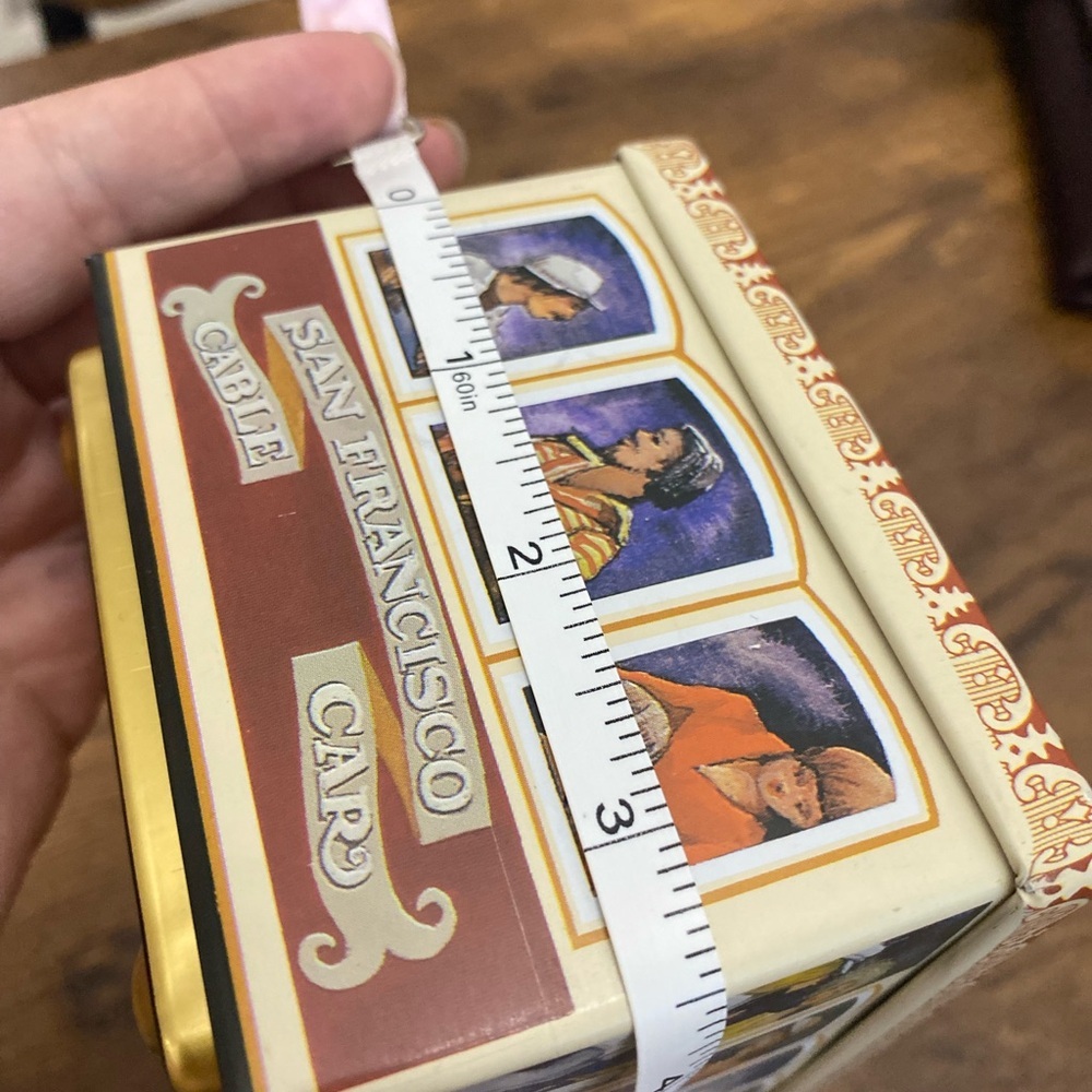 Vintage San Francisco Cable Car Collector Tin - Picture 9 of 10
